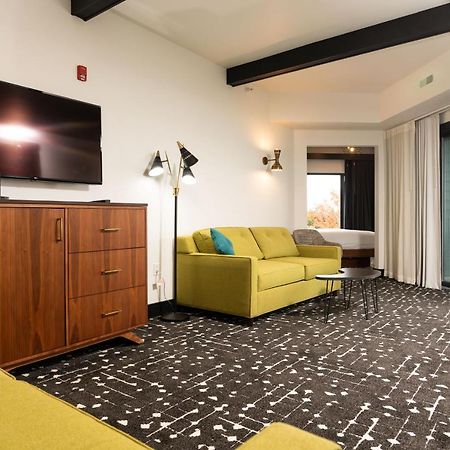 The Earl In Charlevoix Hotell Exteriör bild